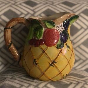 Fruit pitcher